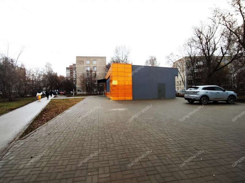 здание под торговую площадь, недвижимость под медицинские учреждения на улице Ефремова