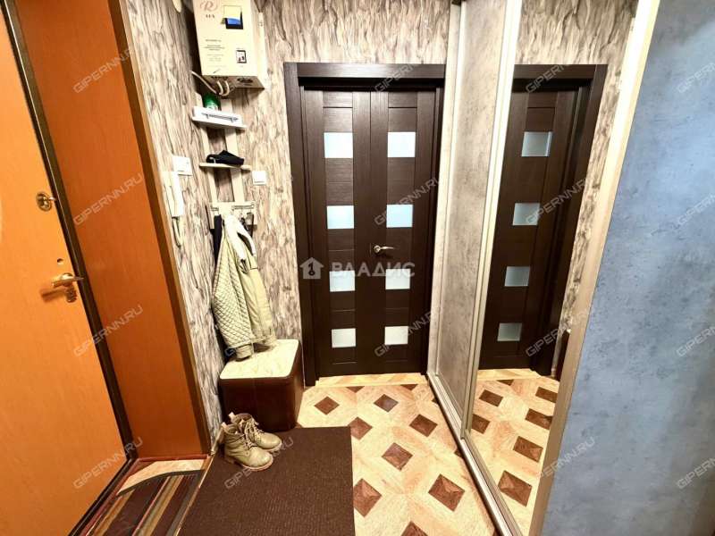 однокомнатная квартира на Заводской улице дом 2/2 город Семёнов