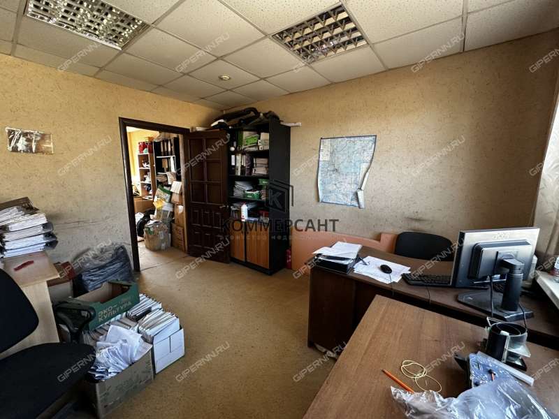 здание под офис, торговую площадь на улице Коновалова