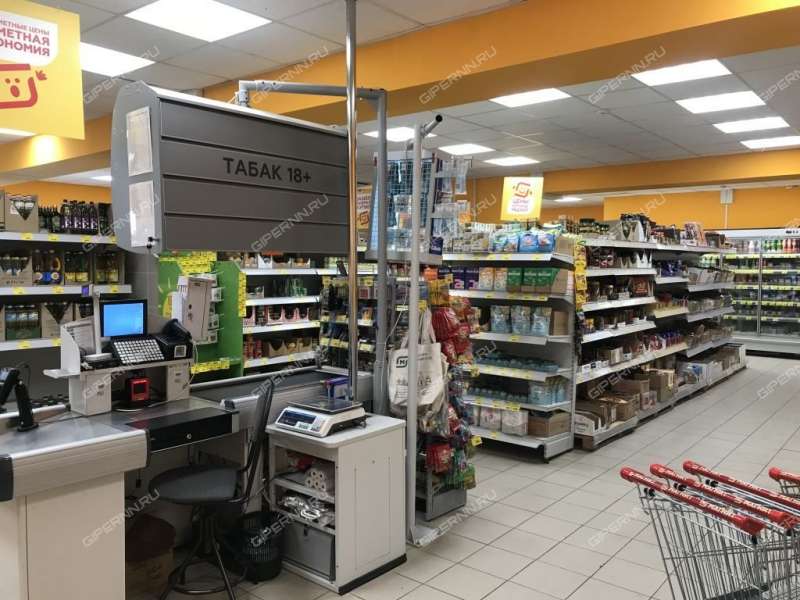 помещение под торговую площадь в 6-м микрорайоне