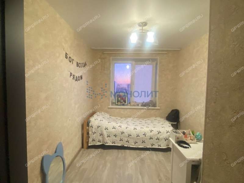 трёхкомнатная квартира в 6-м микрорайоне дом 39