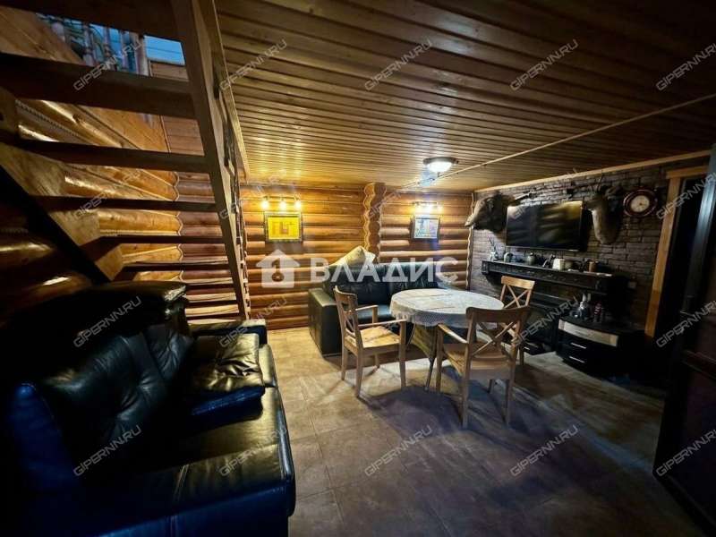 дом на улице Маяковского рабочий посёлок Тумботино