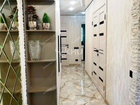 3-komnatnaya-ul-oktyabrskoy-revolyucii-d-40 фото