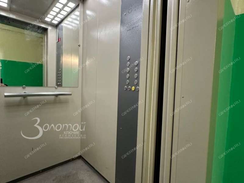 четырёхкомнатная квартира на улице Юлиуса Фучика дом 7