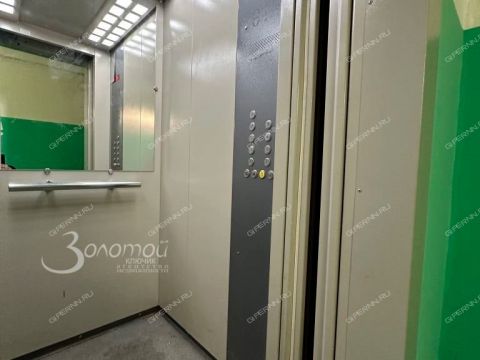 4-komnatnaya-ul-yuliusa-fuchika-d-7 фото