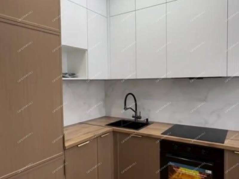 однокомнатная квартира на улице Родионова дом 180