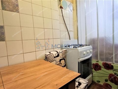 2-komnatnaya-ul-varvarskaya-d-10-25 фото