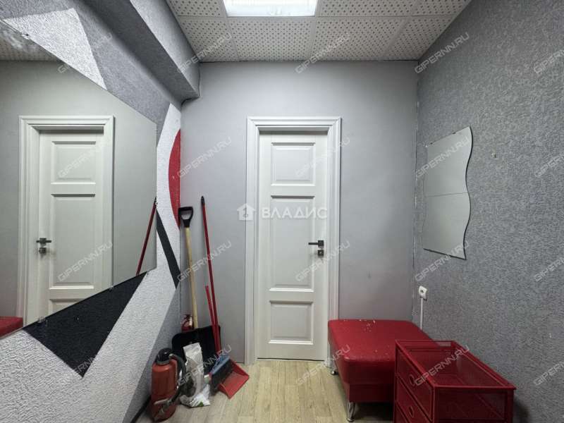 помещение под помещение свободного назначения на проспекте Ильича