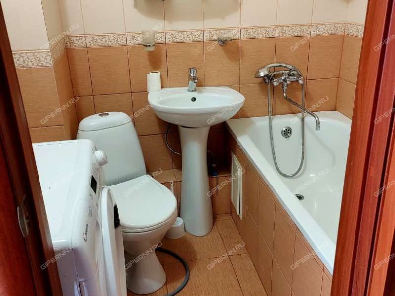 однокомнатная квартира на Волжской набережной дом 7