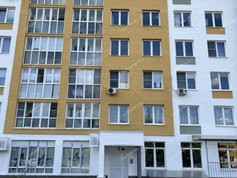 4-komnatnaya-ul-vasileva-d-31a фото