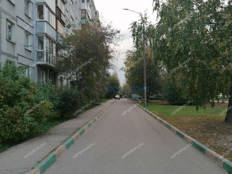 трёхкомнатная квартира на улице Строкина дом 8