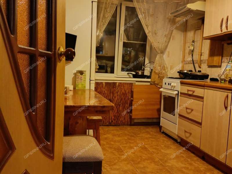 трёхкомнатная квартира на Сормовском шоссе дом 15