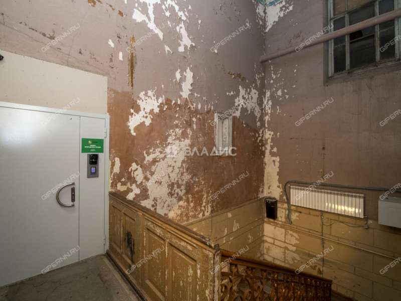 помещение под помещение свободного назначения на Большой Покровской улице