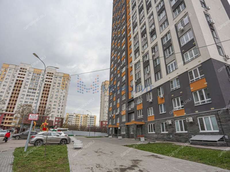 трёхкомнатная квартира на Белозерской улице дом 7