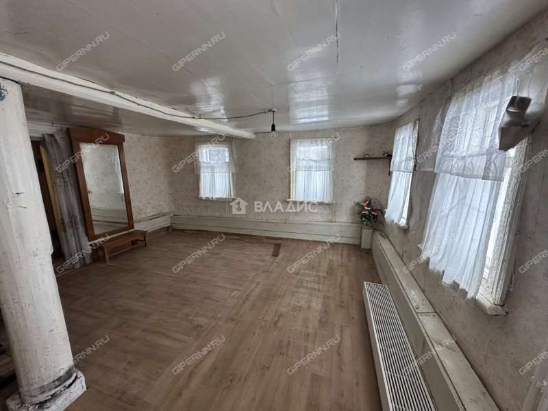 дом на улице Советская село Безводное