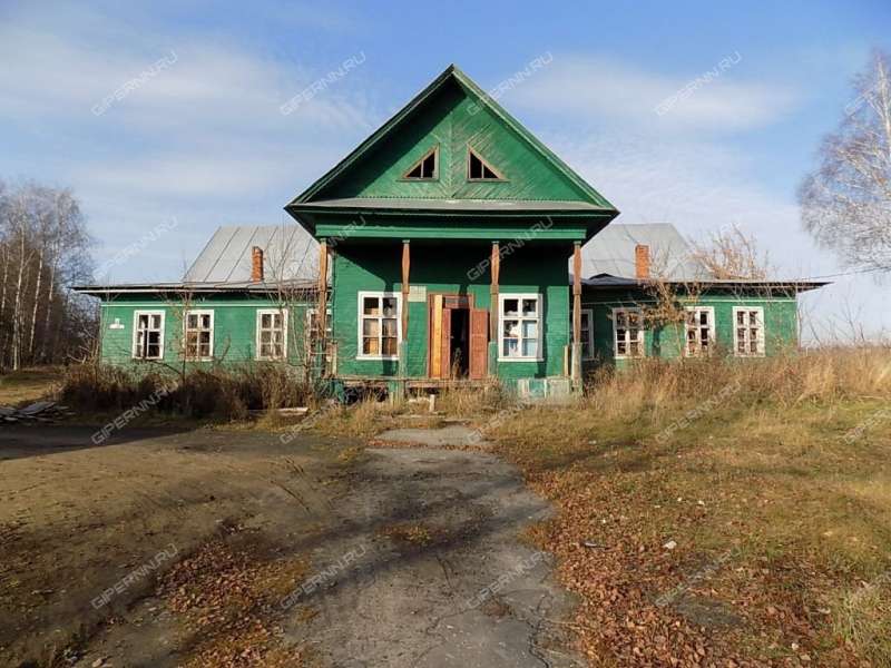 здание под коммерческую недвижимость на улице Мира село Бриляково