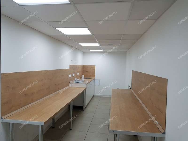 помещение под торговую площадь на Совнаркомовской улице