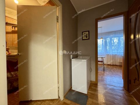 3-komnatnaya-ul-germana-lopatina-d-14-k1 фото