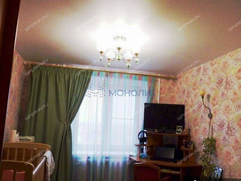 четырёхкомнатная квартира на Московском шоссе дом 146