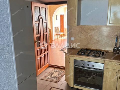 dom-selo-ostankino-gorodskoy-okrug-bor фото