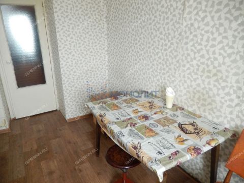 3-komnatnaya-b-r-zarechnyy-d-3 фото