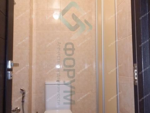 2-komnatnaya-nab-volzhskaya-d-24 фото