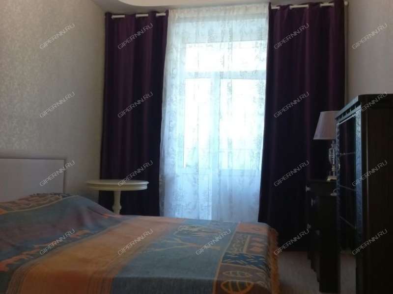 трёхкомнатная квартира на проспекте Октября дом 12