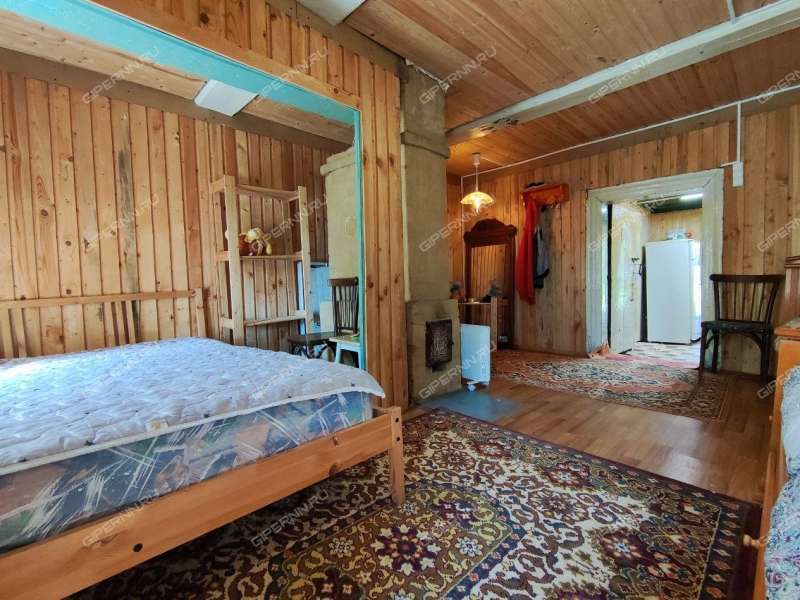 дом на Колхозной улице село Крутой Майдан