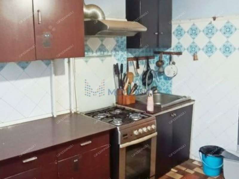 комната в доме 12 на улице Строкина