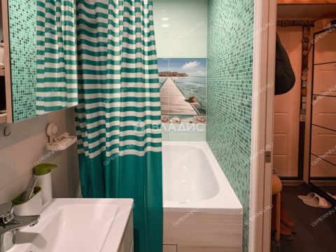 4-komnatnaya-ul-artelnaya-d-10a фото