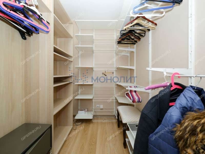 трёхкомнатная квартира на улице Родионова дом 39