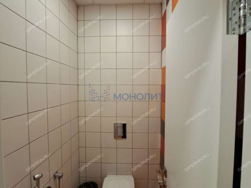 помещение под офис, недвижимость под гостиничный бизнес на проспекте Ленина