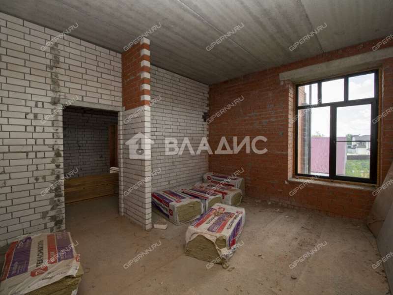 здание под офис, торговую площадь на Полевой улице