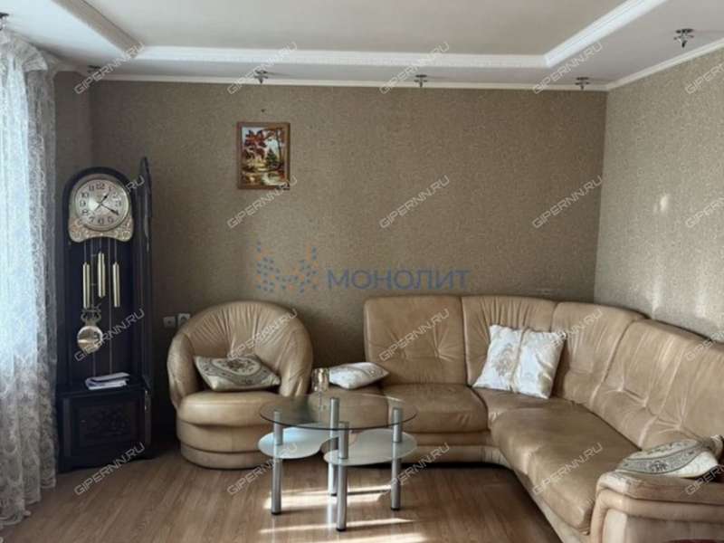 трёхкомнатная квартира на Эпроновской улице дом 10