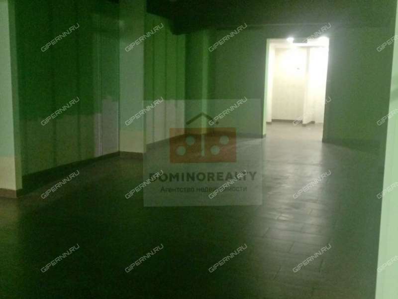 помещение под коммерческую недвижимость на улице Коминтерна