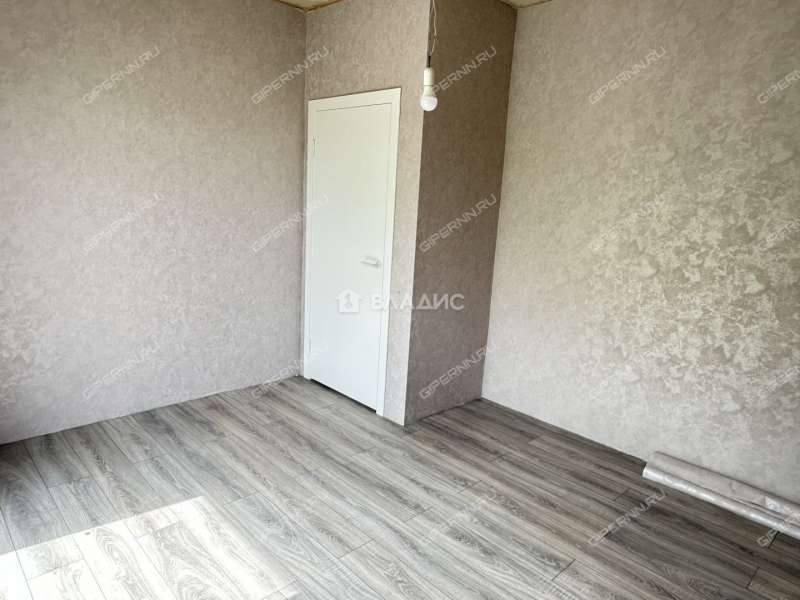 дом на Восточной улице село Каменки