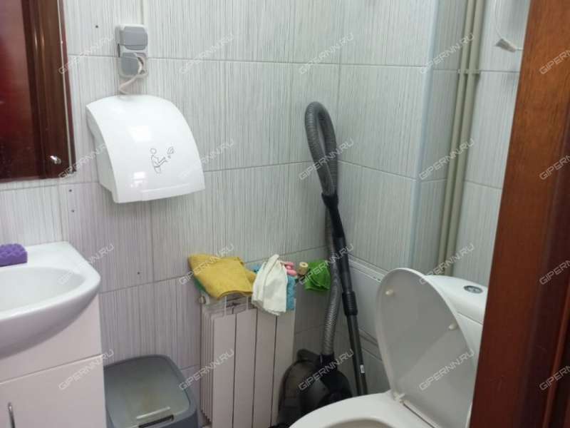 помещение под торговую площадь на улице Минина