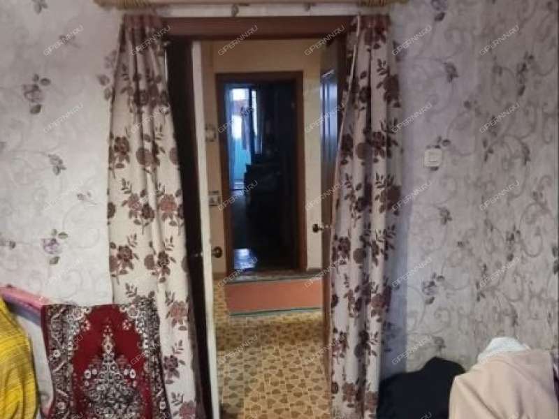 трёхкомнатная квартира на улице Ватутина дом 16а