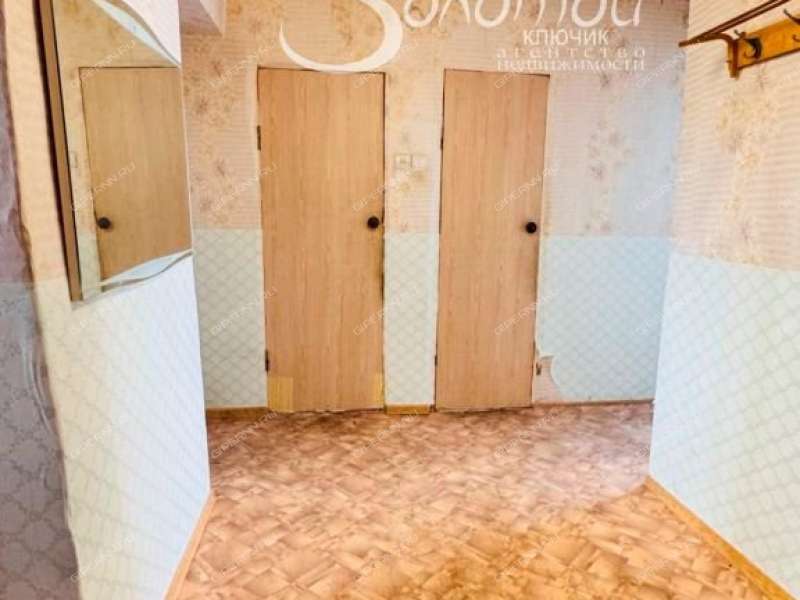 трёхкомнатная квартира на улице 40 лет Победы дом 21 деревня Солонское