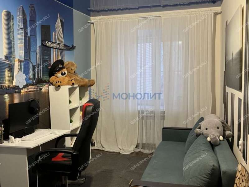 трёхкомнатная квартира на улице Маршала Голованова дом 11