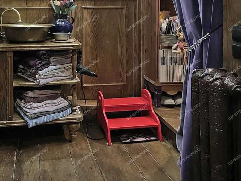 четырёхкомнатная квартира на улице Воровского дом 24