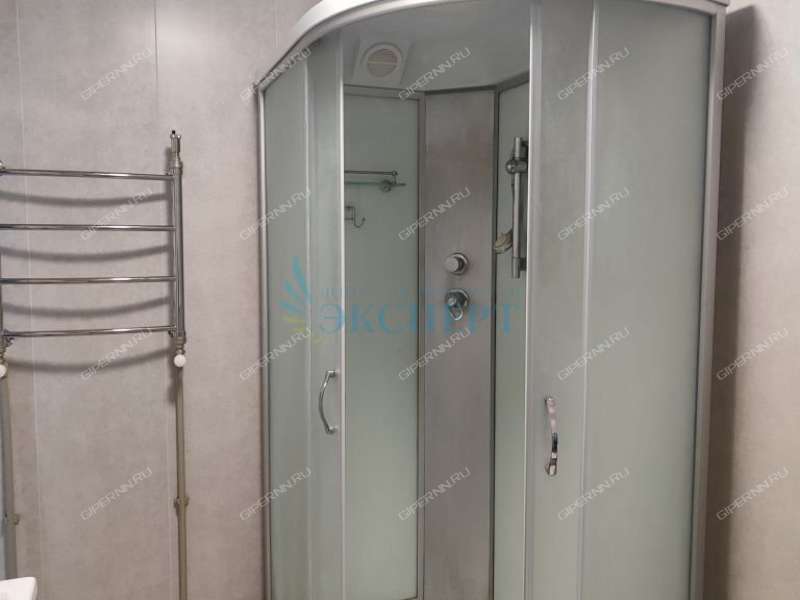 дом на  посёлок Ждановский