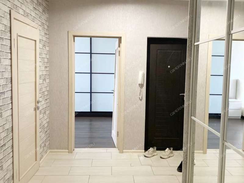 трёхкомнатная квартира на улице Богдановича дом 6