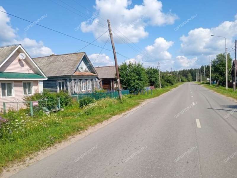 дом на Заречной улице село Ломовка