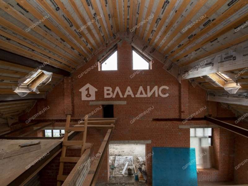 здание под офис, торговую площадь на Полевой улице