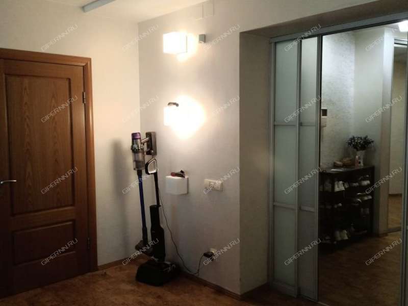 трёхкомнатная квартира на улице Максима Горького дом 232