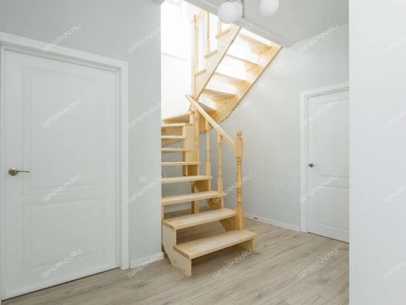 дом на 2-й Цветочной улице деревня Крутая