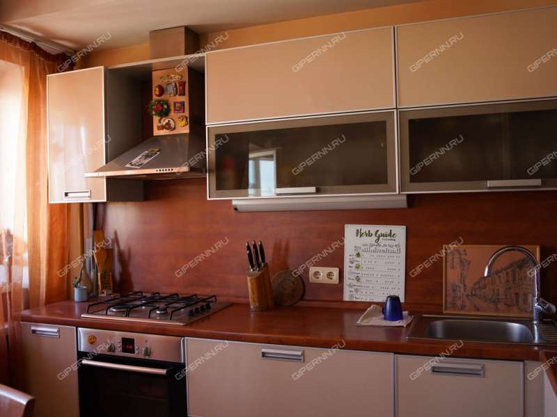 трёхкомнатная квартира на Берёзовской улице дом 103