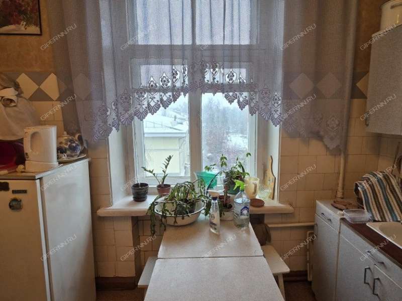 трёхкомнатная квартира на улице Ярошенко дом 1