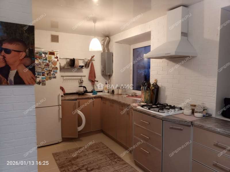 трёхкомнатная квартира на улице Черняховского дом 5А